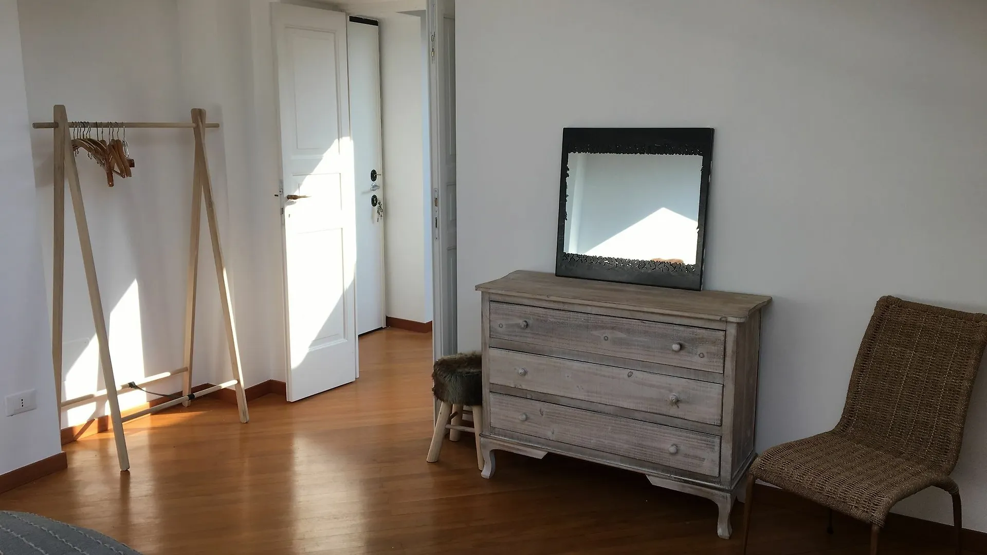 Apartment Bnbutler - Sarpi Milan